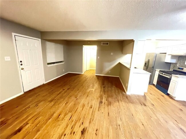 Building Photo - 2705 Windswept Cove