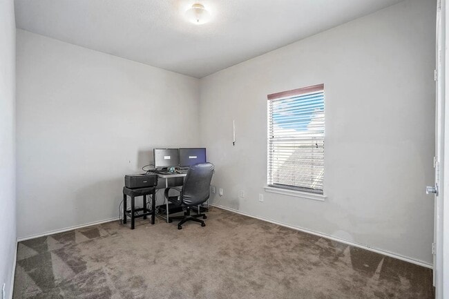 Building Photo - 6200 Melanie Dr