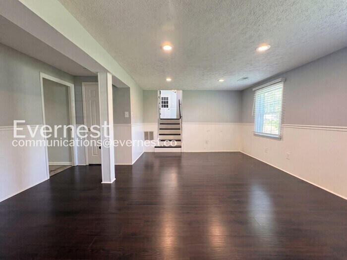 Building Photo - 5302 Greenough Pl