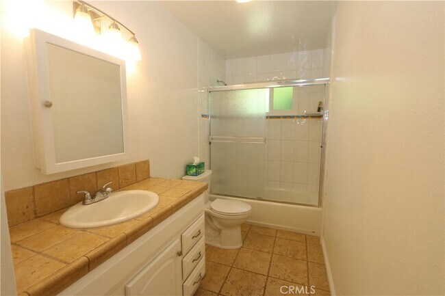 Building Photo - 16572 Patricia Ln