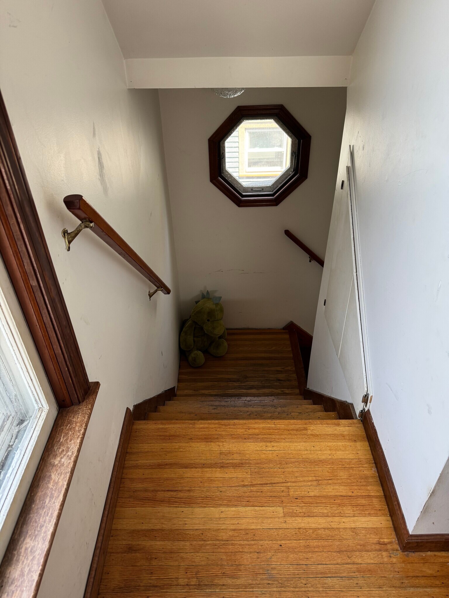 Building Photo - 481 Meigs St