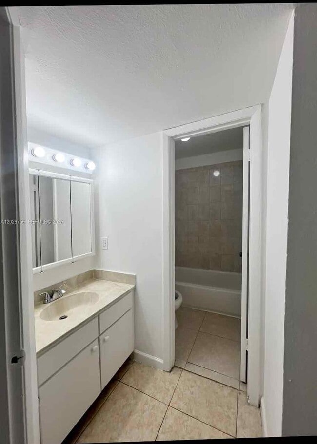 Building Photo - 8719 NW 39th St