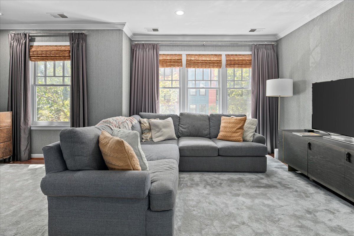 Building Photo - 2863 11th St N