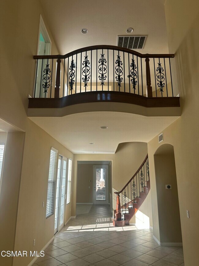 Building Photo - 3073 Heavenly Ridge St