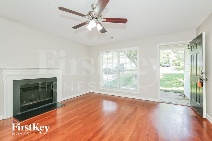 Building Photo - 6877 Ironwood Cir