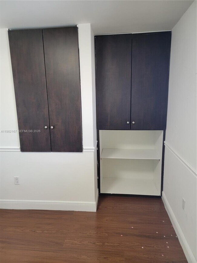 Building Photo - 3011 W 76th St