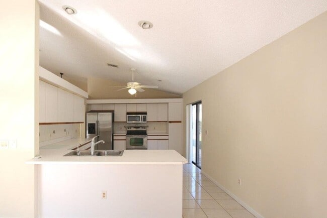 Building Photo - Beautiful 3BD/2BA Single family Home In Bo...