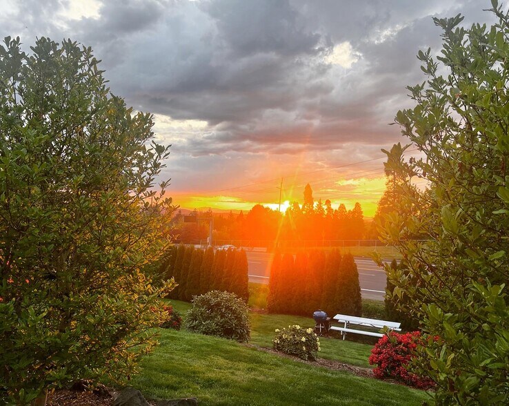 Building Photo - 11240 SW Barbur Blvd