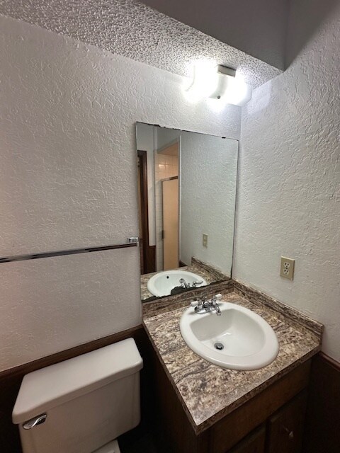 Building Photo - 5420 Evanbrook Terrace