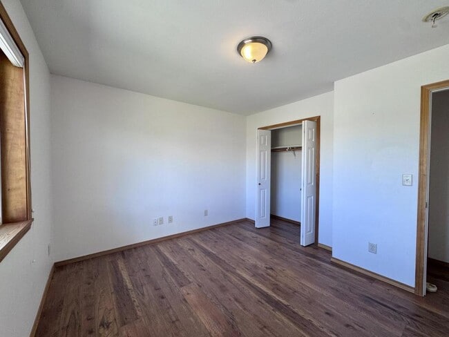 Building Photo - 3280 Strom Dr