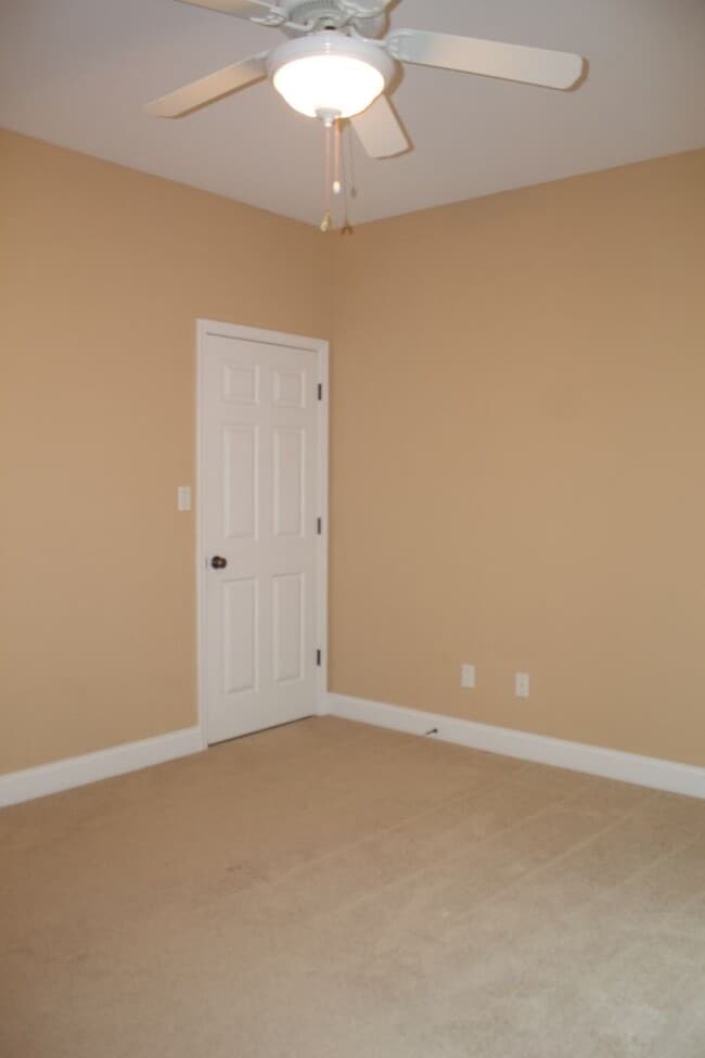 Building Photo - For Rent - Charming 3BR/2BA Home in Macken...