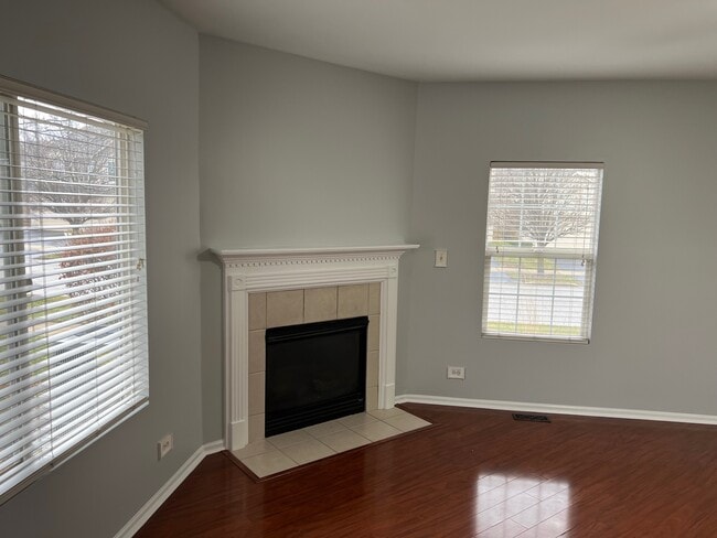 Building Photo - 1706 Fredericksburg Ln