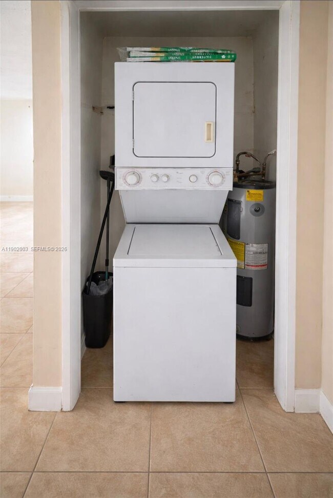 Building Photo - 12275 NE 19th Ave