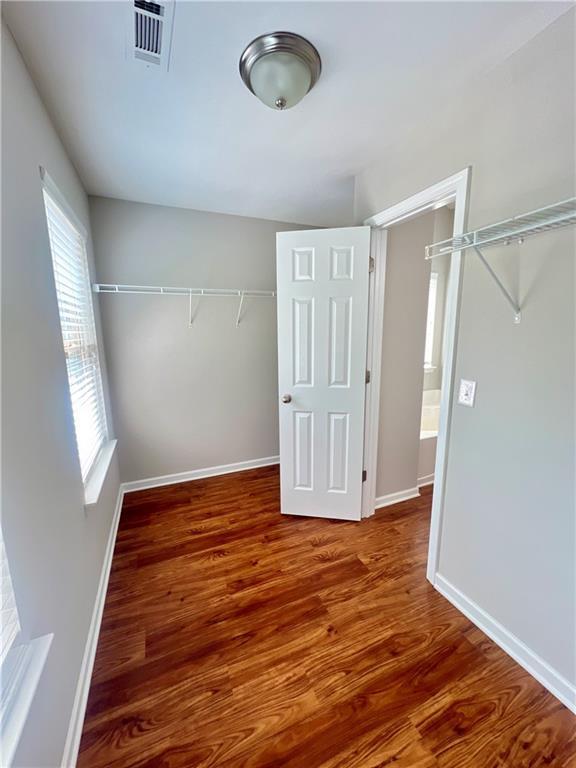 Building Photo - 7040 Silk Tree Pointe