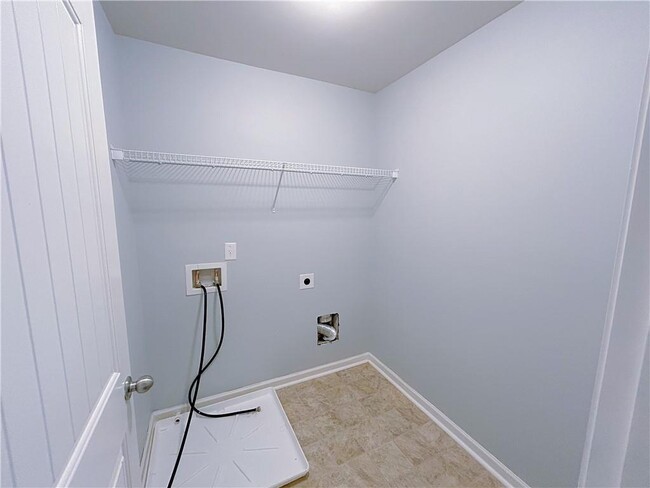 Building Photo - 1892 Old Dogwood