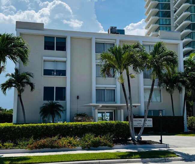 Building Photo - 1527 S Flagler Dr