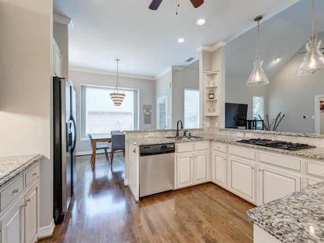 Building Photo - 250 Glenrose Ct