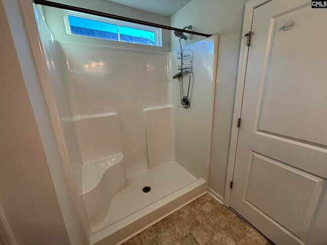 Building Photo - 140 Kings Parish Ct