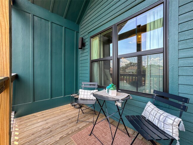 Building Photo - 1208 32nd St