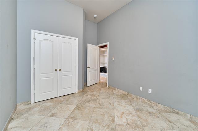 Building Photo - 8708 Moraine Dr
