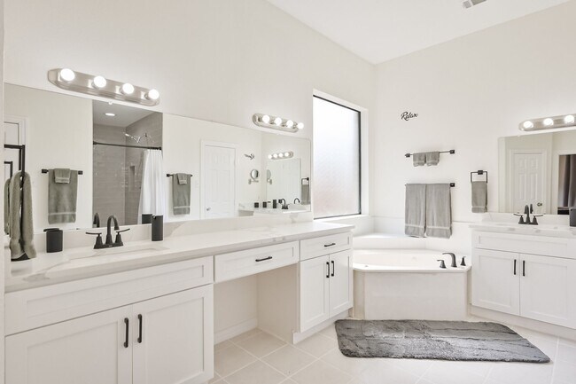 Building Photo - FULLY FURNISHED Grand Prairie 4 Bedroom Home