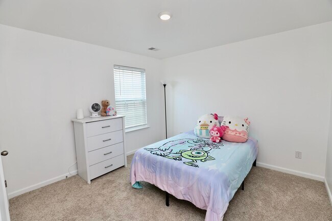 Building Photo - 2037 Elmridge Rd