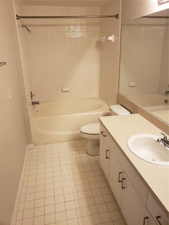 Building Photo - 5500 Metrowest Blvd