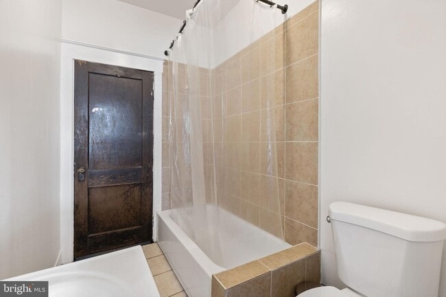 Building Photo - 724 Ash Ave