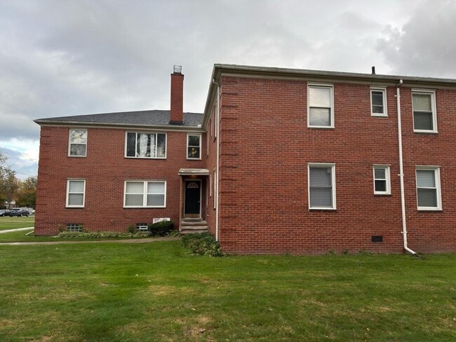 Building Photo - 21345 Sloan Dr