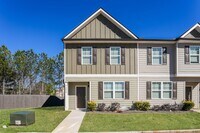 Building Photo - 2870 Saratoga Lake View