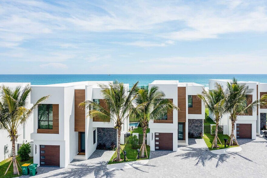Building Photo - 3055 S Hwy A1A