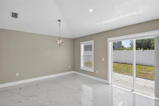 Building Photo - 10610 Boyette Creek Blvd