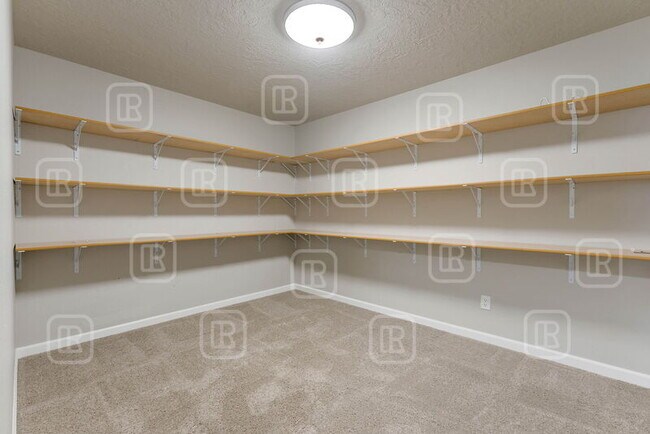 Building Photo - 17823 E Daystar Rd