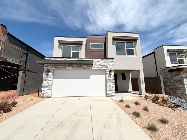 Building Photo - LIKE NEW Home in Long Valley!