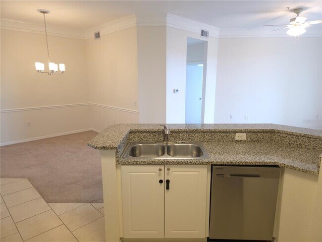 Building Photo - 5168 Northridge Rd