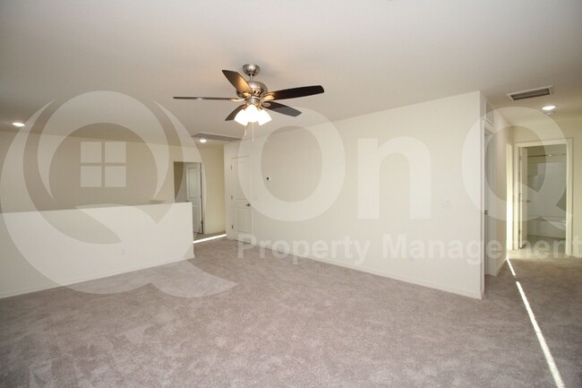 Building Photo - 36039 W Santa Monica Ave