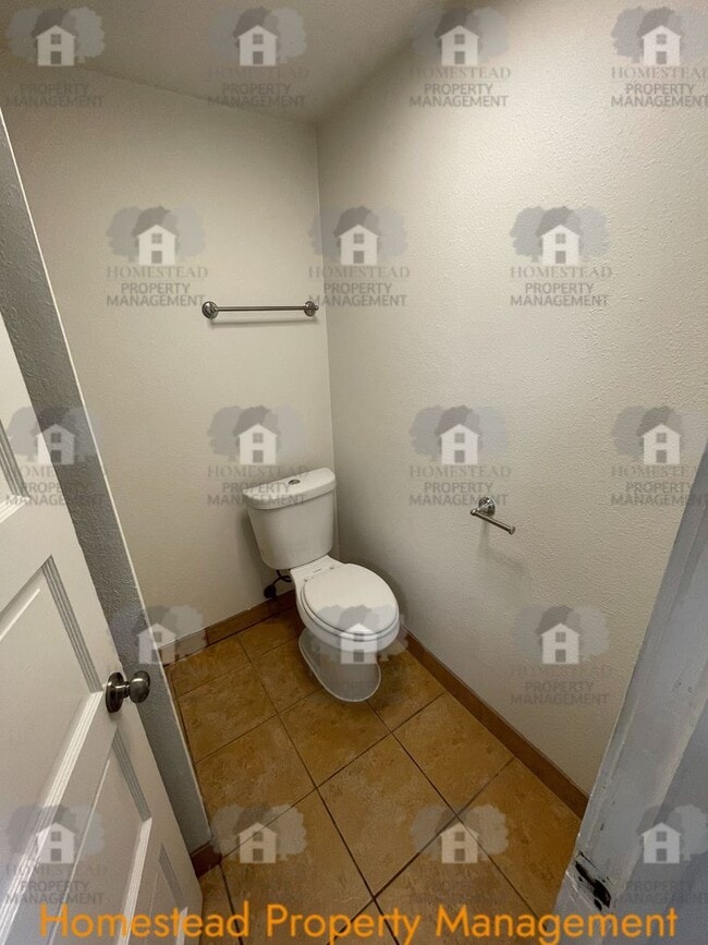 Building Photo - 451