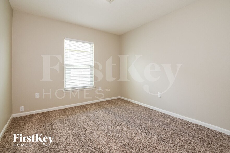Building Photo - 12393 Sea Island Dr