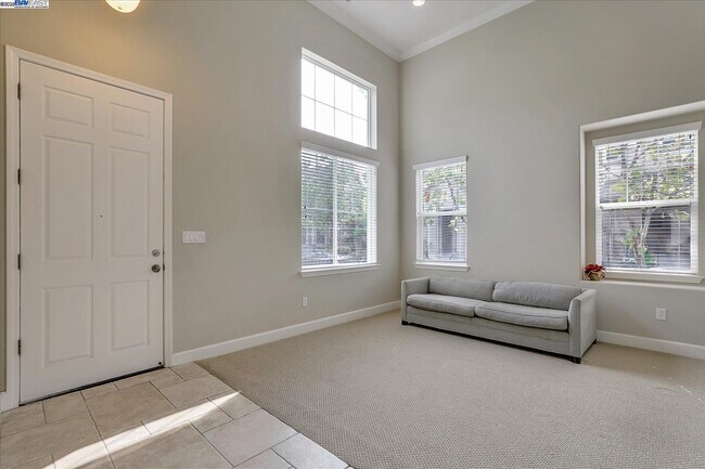 Building Photo - 6320 Byron Ln