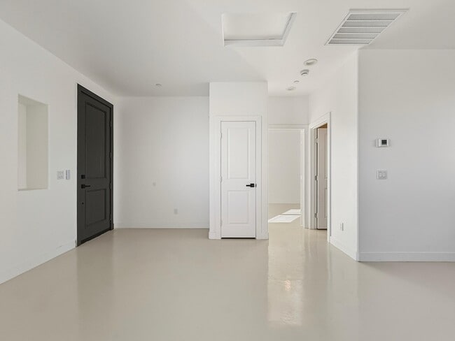 Building Photo - 33059 Rancho Vista Dr