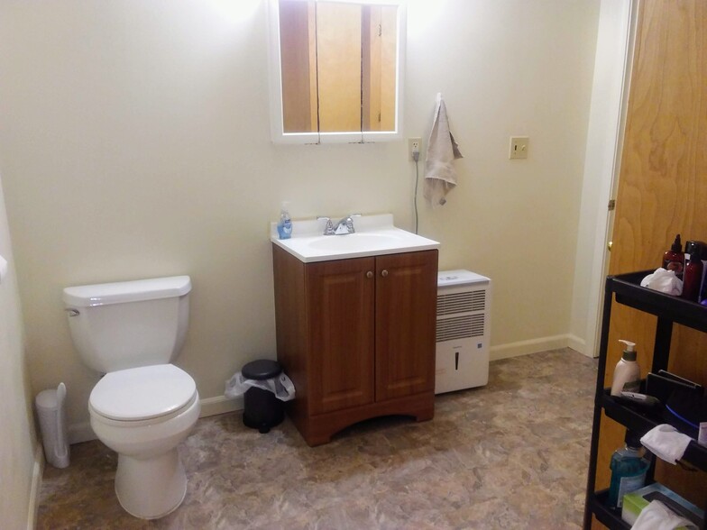 Basement Bath #2 - 403 NW Kings Blvd