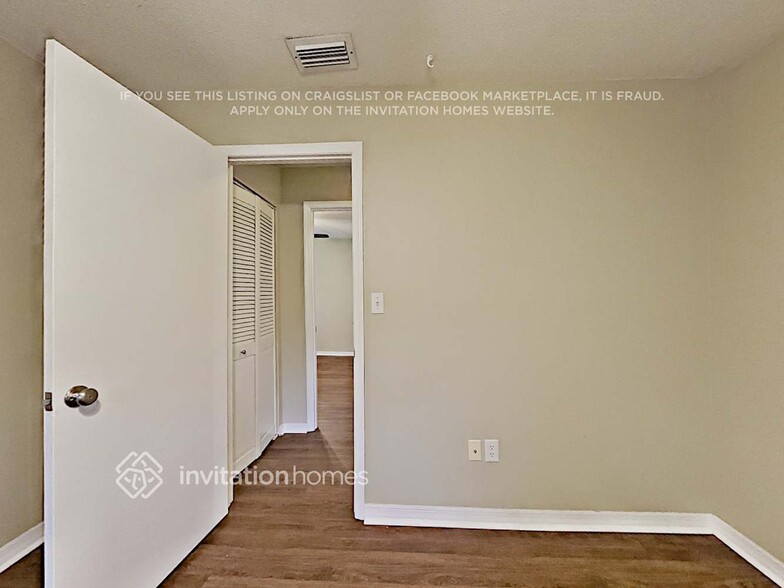 Building Photo - 7401 N Leewynn Dr