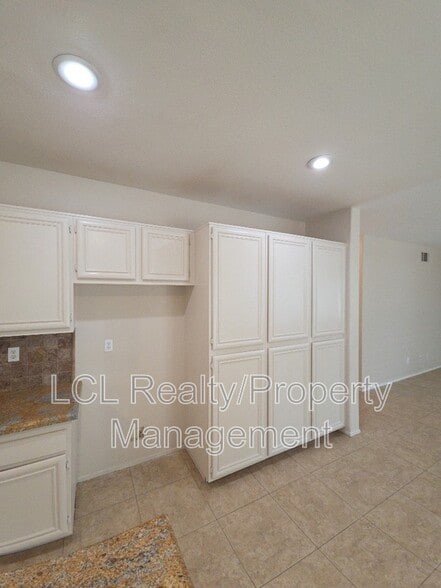 Building Photo - 42851 Camino Alagon