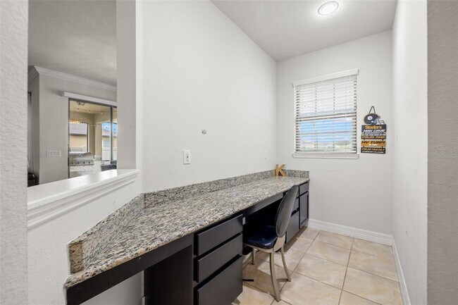 Building Photo - 18754 Birchwood Groves Dr