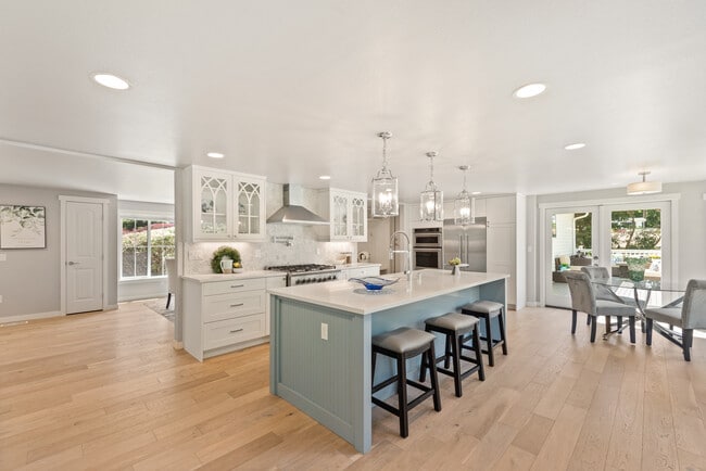 Building Photo - 6119 114th Ave NE