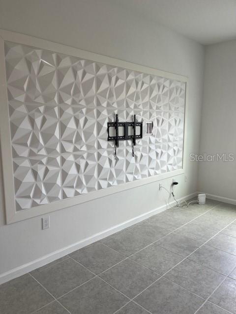 Building Photo - 2504 Peony Pl