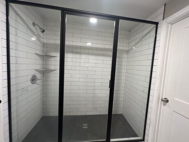 Building Photo - 400 Ave A