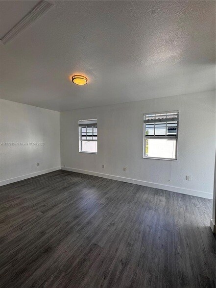 Building Photo - 16934 SW 92nd St Cir