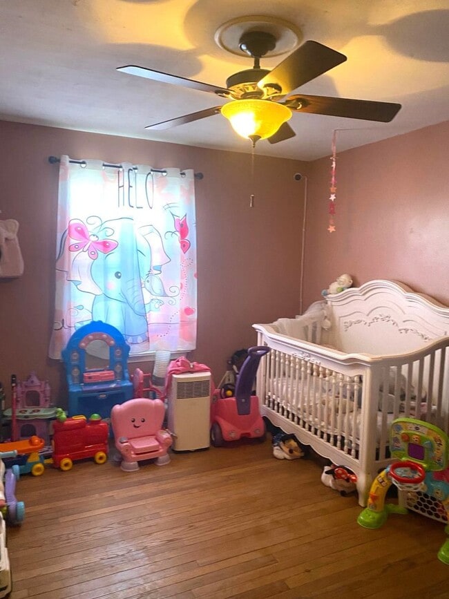 Building Photo - 5817 Keystone St