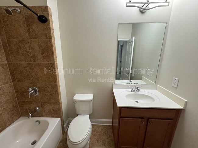 Building Photo - 3578 Strath Dr